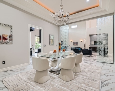5367 Secluded Brook Court - Photo Thumbnail 10