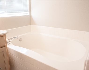 641 Solitude Point Avenue - Photo Thumbnail 44