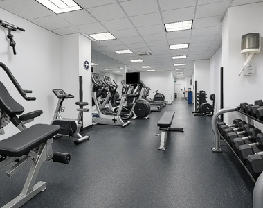 108 East 38th Street - Photo Thumbnail 4