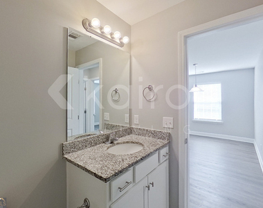 110 Western Red Cedar Drive - Photo Thumbnail 6