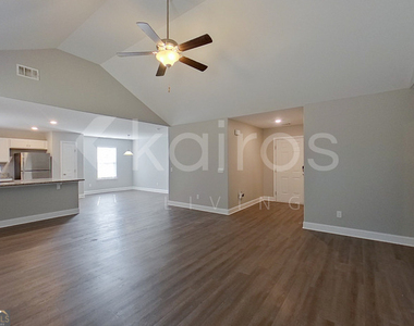 110 Western Red Cedar Drive - Photo Thumbnail 1
