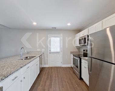 110 Western Red Cedar Drive - Photo Thumbnail 4