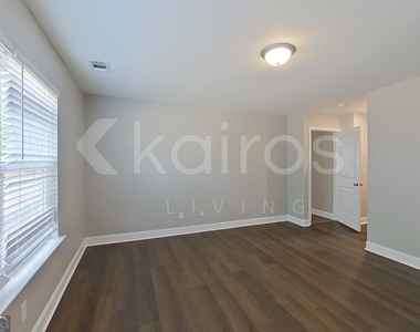 110 Western Red Cedar Drive - Photo Thumbnail 11