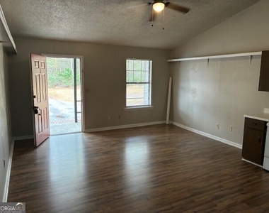 421 W King Ave Unit 5 - Photo Thumbnail 3