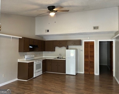 421 W King Ave Unit 5 - Photo Thumbnail 1