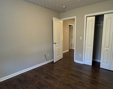 705 Magnolia Gardens Walk - Photo Thumbnail 16