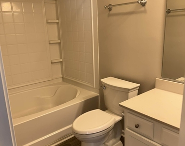 705 Magnolia Gardens Walk - Photo Thumbnail 12
