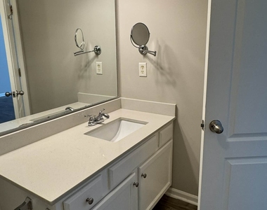 705 Magnolia Gardens Walk - Photo Thumbnail 13