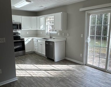705 Magnolia Gardens Walk - Photo Thumbnail 6