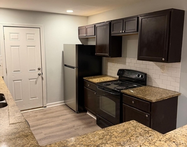 3456 Thompson Drive Nw - Photo Thumbnail 3