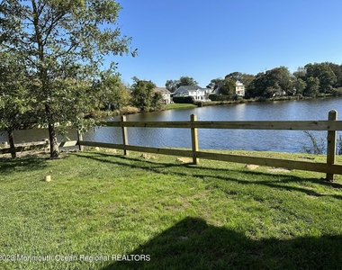 330 Villa Park Way - Photo Thumbnail 39