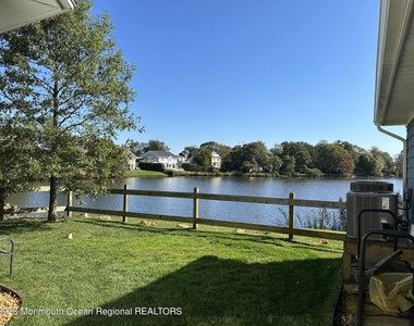 330 Villa Park Way - Photo Thumbnail 42