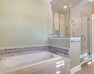 330 Villa Park Way - Photo Thumbnail 31