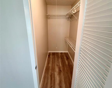 84 Mansfield B - Photo Thumbnail 14