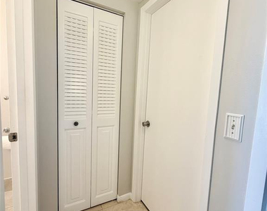 84 Mansfield B - Photo Thumbnail 10