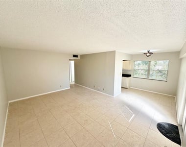 84 Mansfield B - Photo Thumbnail 3