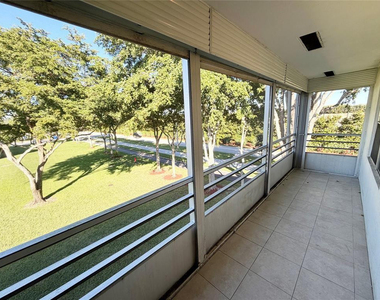 84 Mansfield B - Photo Thumbnail 20