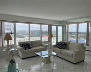 4010 Galt Ocean Drive - Photo Thumbnail 7