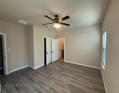214 N Ricketts Street - Photo Thumbnail 6