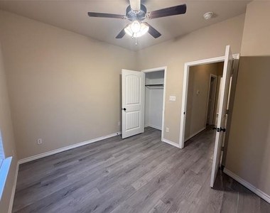 214 N Ricketts Street - Photo Thumbnail 7
