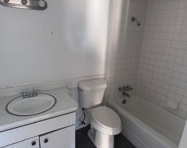 2903 Clarksville Street - Photo Thumbnail 7