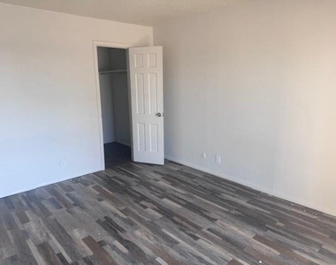 2903 Clarksville Street - Photo Thumbnail 5