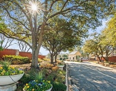 4624 Byron Circle - Photo Thumbnail 6
