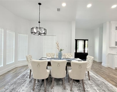 4602 Sycamore Street - Photo Thumbnail 8