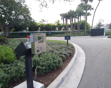 1851 Sandpiper Pointe Place - Photo Thumbnail 26