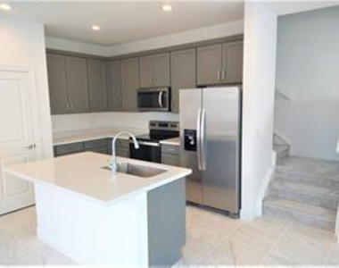 1851 Sandpiper Pointe Place - Photo Thumbnail 6