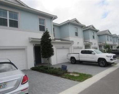 1851 Sandpiper Pointe Place - Photo Thumbnail 2