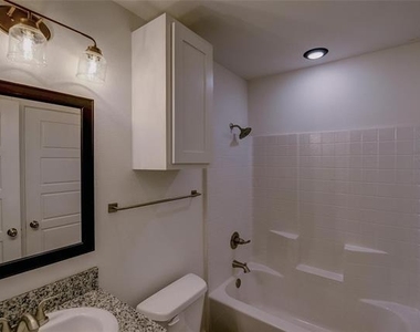 402 Garrett Court - Photo Thumbnail 17