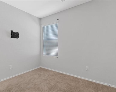 8730 Texas Risinger Drive - Photo Thumbnail 6