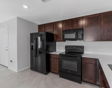 8730 Texas Risinger Drive - Photo Thumbnail 12