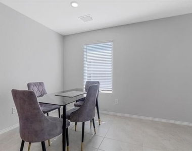 8730 Texas Risinger Drive - Photo Thumbnail 14
