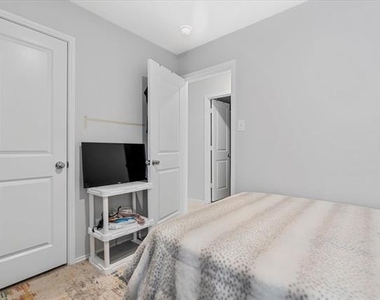 8730 Texas Risinger Drive - Photo Thumbnail 2