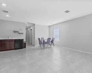 8730 Texas Risinger Drive - Photo Thumbnail 13