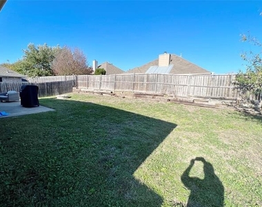 112 Walnut Lane - Photo Thumbnail 17