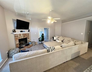112 Walnut Lane - Photo Thumbnail 4