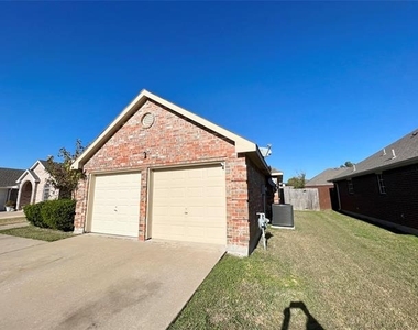 112 Walnut Lane - Photo Thumbnail 1