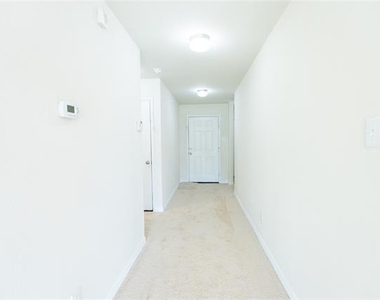 3116 Montserrat Creek Drive - Photo Thumbnail 13
