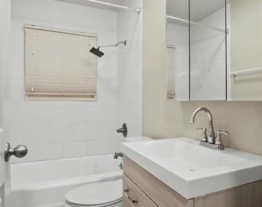 3643 Lafayette Avenue - Photo Thumbnail 8
