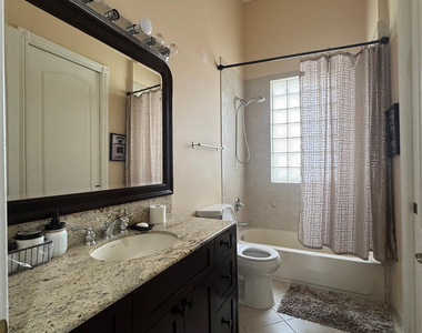 5981 Sw 37th Terrace - Photo Thumbnail 18