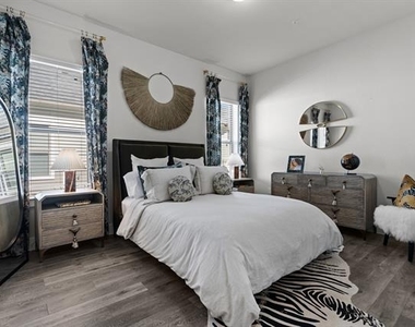 4778 N Luxe Lane - Photo Thumbnail 11