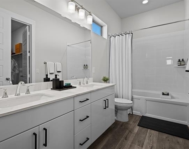 4778 N Luxe Lane - Photo Thumbnail 17