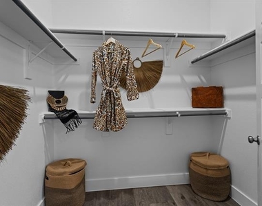 4777 N Luxe Lane - Photo Thumbnail 13