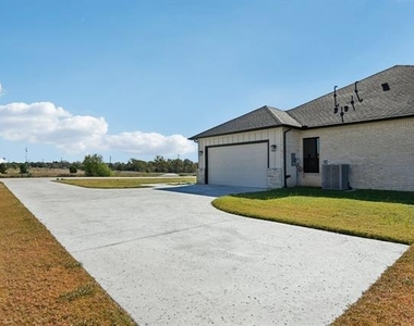 1522 Carter Drive - Photo Thumbnail 29
