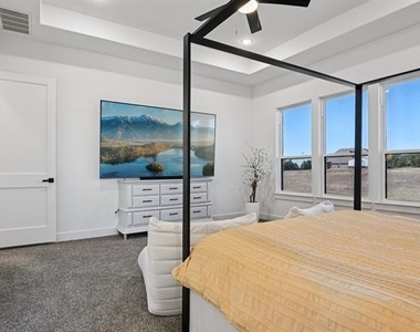 1522 Carter Drive - Photo Thumbnail 18