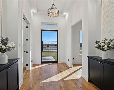 1522 Carter Drive - Photo Thumbnail 13