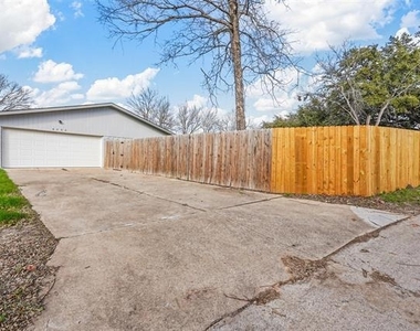 6202 Glenmoor Drive - Photo Thumbnail 33